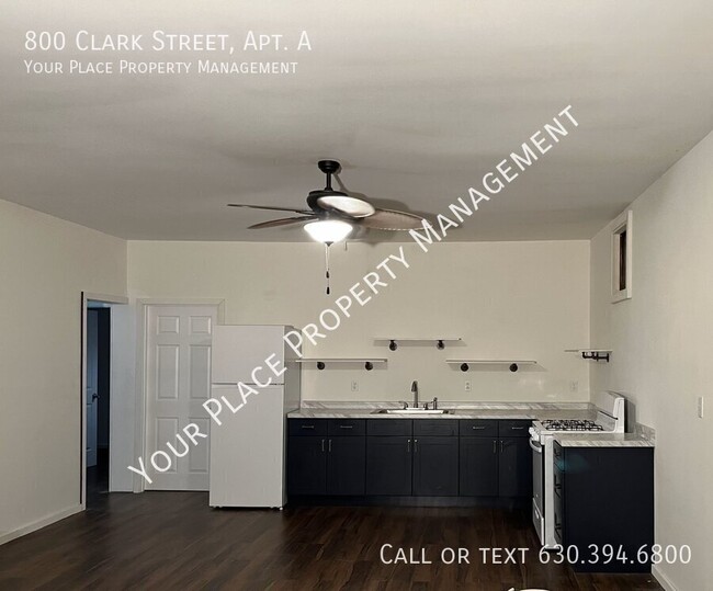 Building Photo - HUGE, REMODELED 3BR, 1BA with in unit wash...