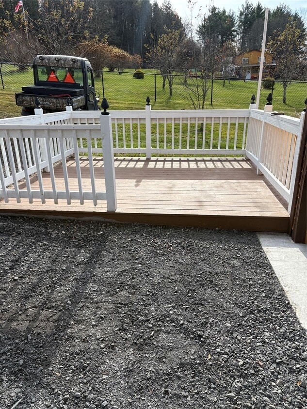 Building Photo - 130 S Maplewood Rd