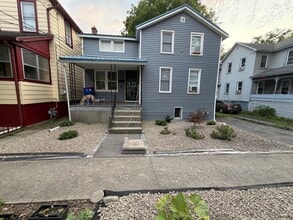 Building Photo - 108 5th St