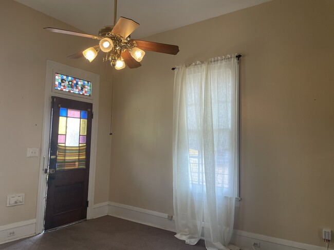 Living room - 4123 Loyola Ave