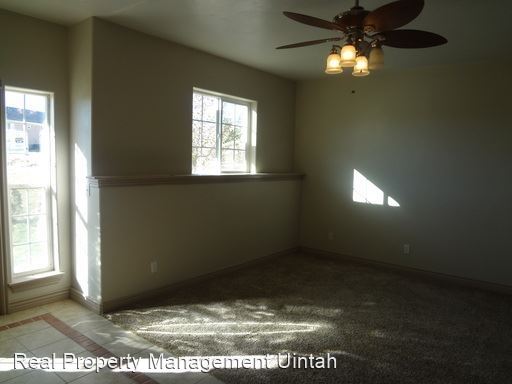 Foto del edificio - 6 br, 3.5 bath House - 4108 W 700 N