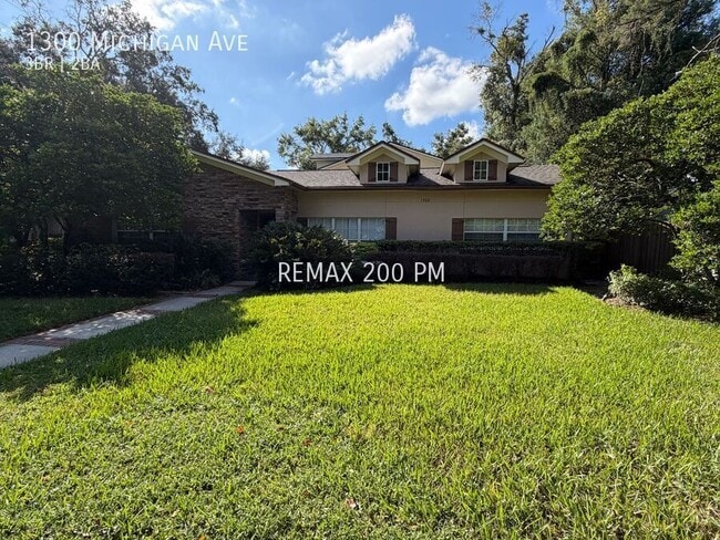 Photo - 1300 Michigan Ave House