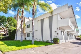 Building Photo - 350 W Wilson Ave