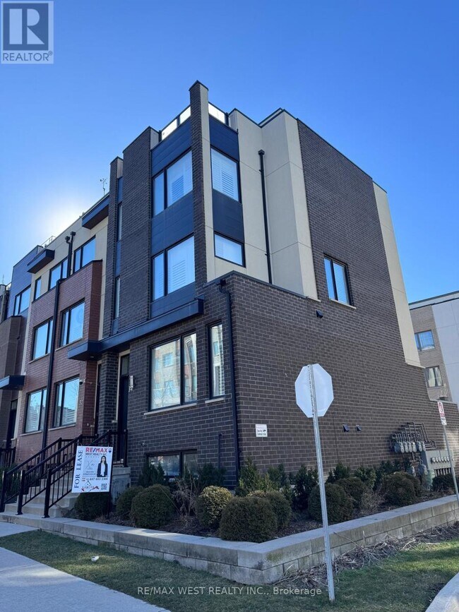 34 Frederick Tisdale Dr, Toronto, ON M3K 2B8 House for Rent in