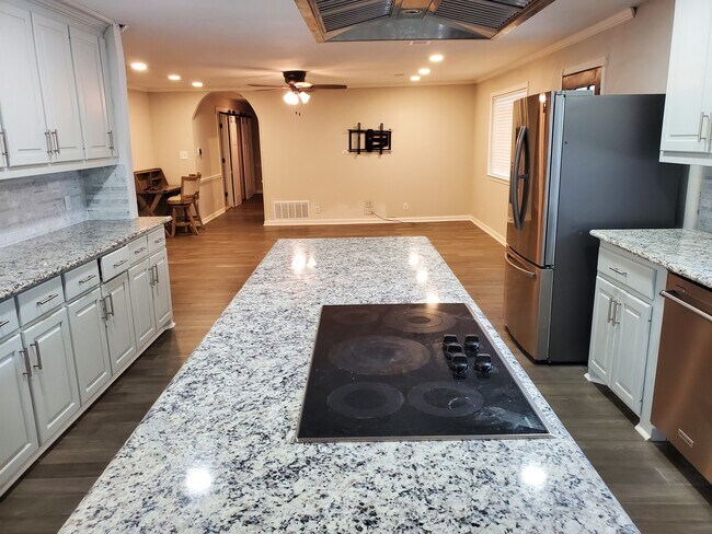 Living Room and Kitchen - 741 Country Club Rd