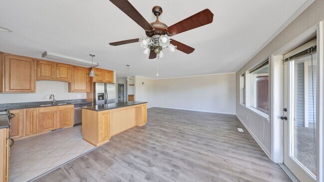 Foto del edificio - 2 Bed 2 Bath - Windjammer Park - Dog per Approval - NAS Whidbey