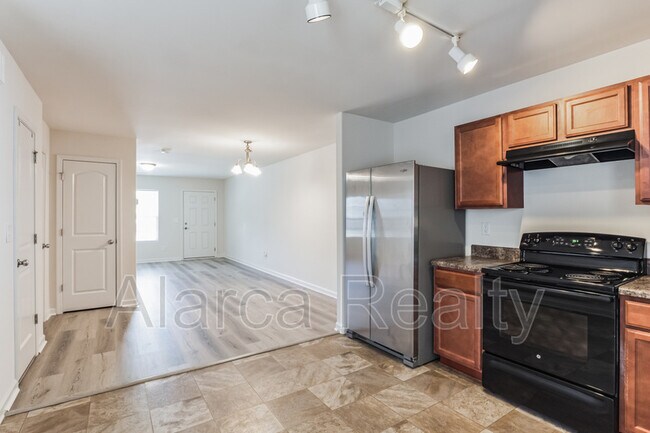 Building Photo - 4912 Potter Rd