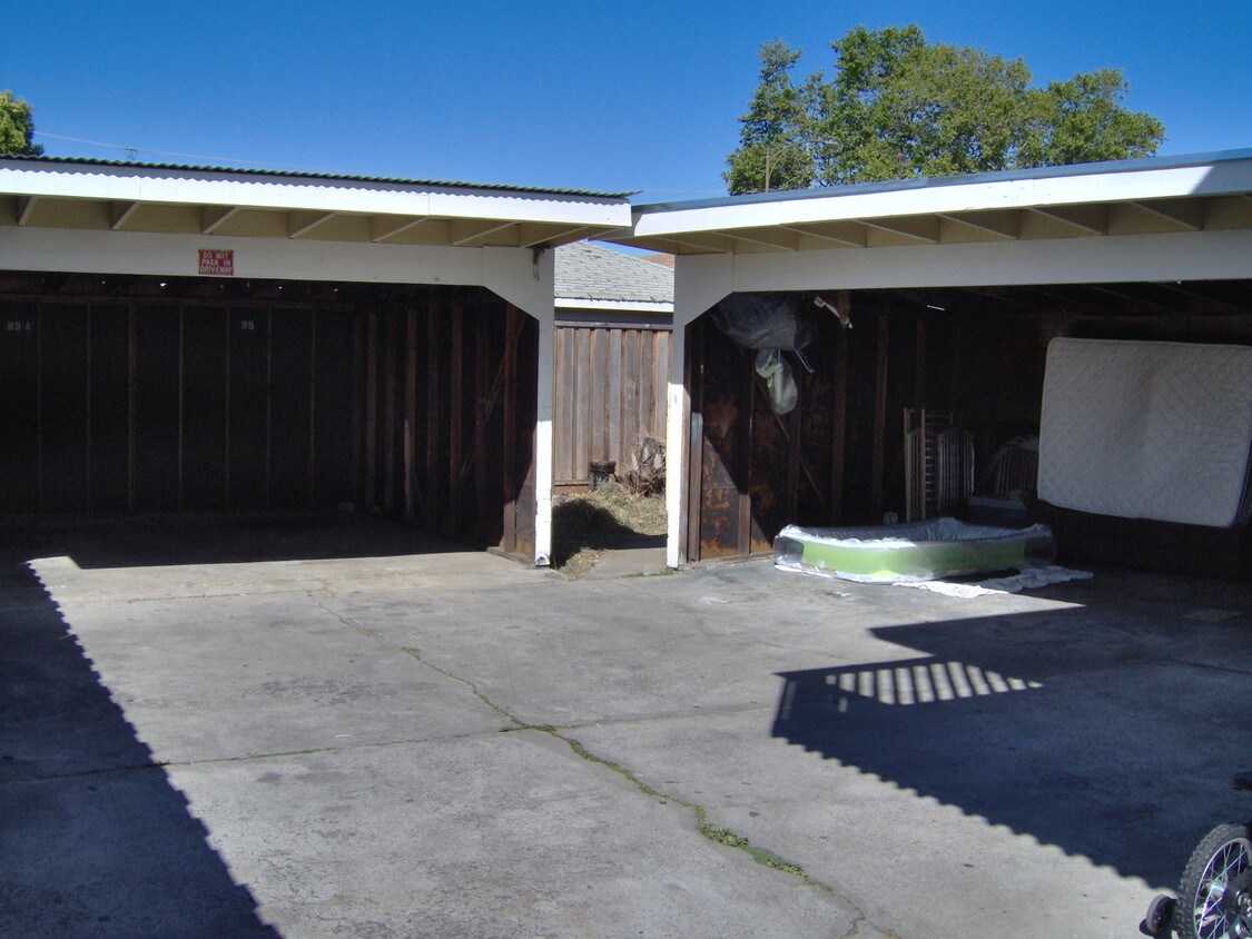 Parking - 62 S 24th St