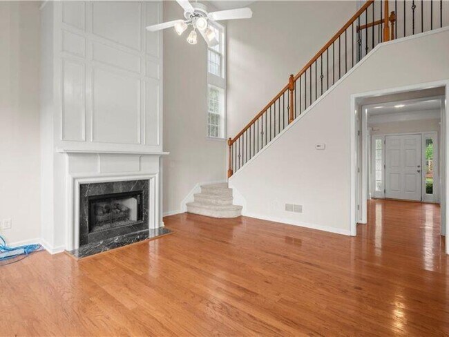 Building Photo - 2080 Vistoria Dr