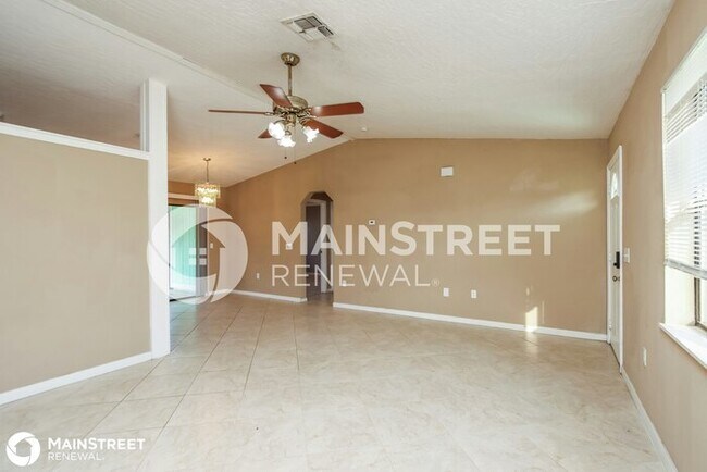 Foto del edificio - 281 Cocoa St SE, Palm Bay, FL 32909
