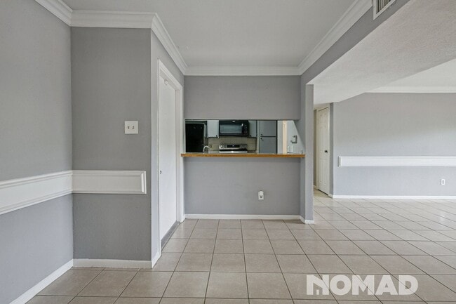 Building Photo - Charming 3BR Condo in Houston