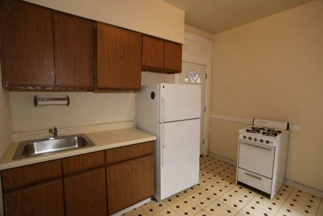 Foto del edificio - 718 W Barry Ave