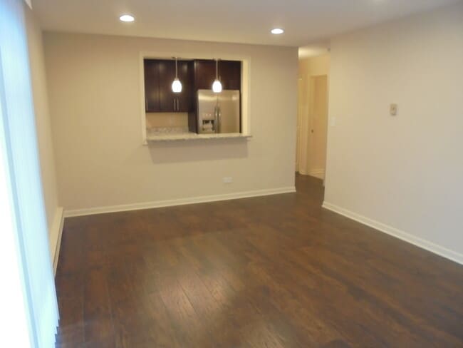 Building Photo - 416 Marengo Ave