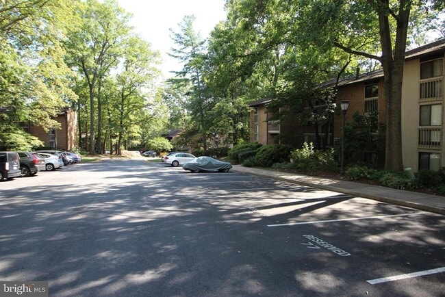 Building Photo - 1570 Moorings Dr