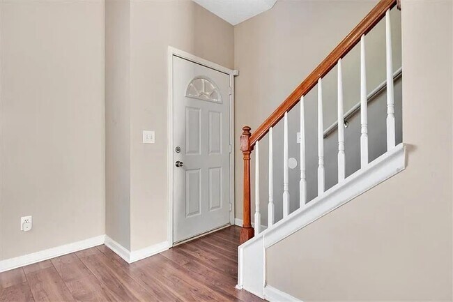 Foto del edificio - 8638 Thomas Rd