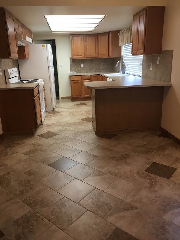 Foto del edificio - 210 N Liberty Rd