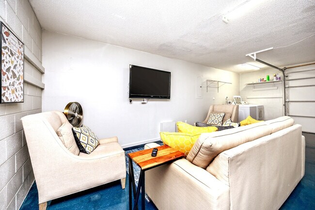 Foto del edificio - 22 Moreno Point Rd