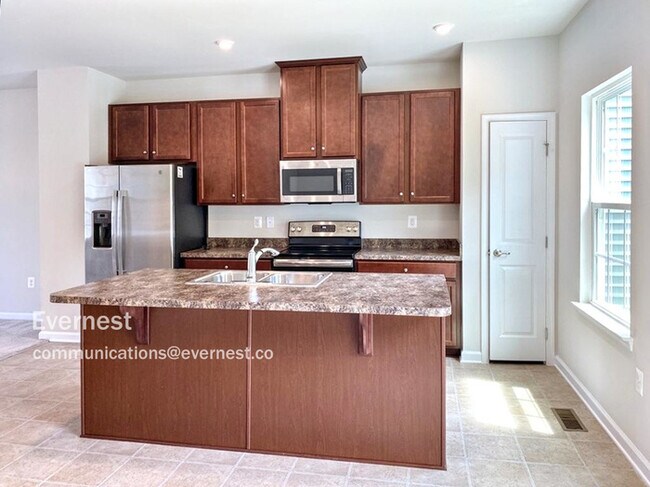 Foto del edificio - 8433 Devries Ln