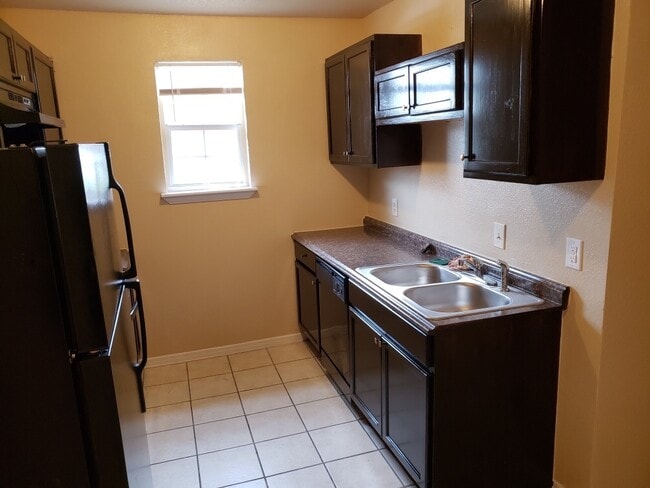 Building Photo - 2508 - 10 Tierney