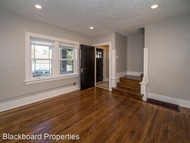 Foto del edificio - 3305 Webster St