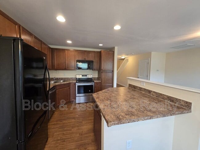Foto del edificio - 545 Song Sparrow Ln
