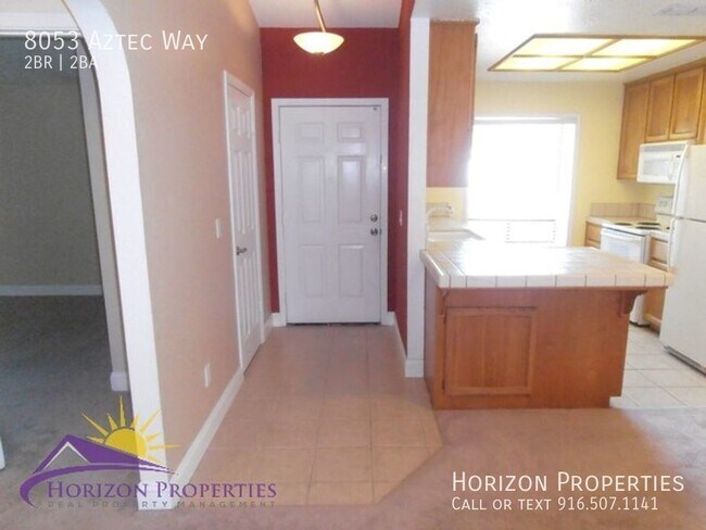 Building Photo - Open 2 Bed 2 Bath 1,019 Sq. Ft. Antelope D...