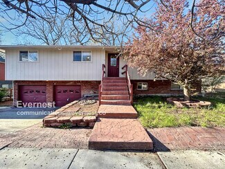 Building Photo - 2507 Flintridge Dr