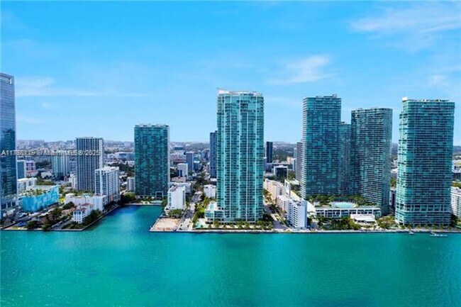 Foto del edificio - 2900 NE 7th Ave