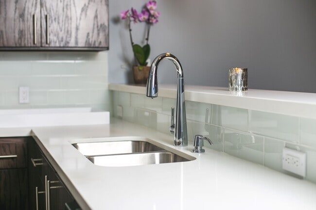 Foto del edificio - Avery Village Apartments & Townhomes