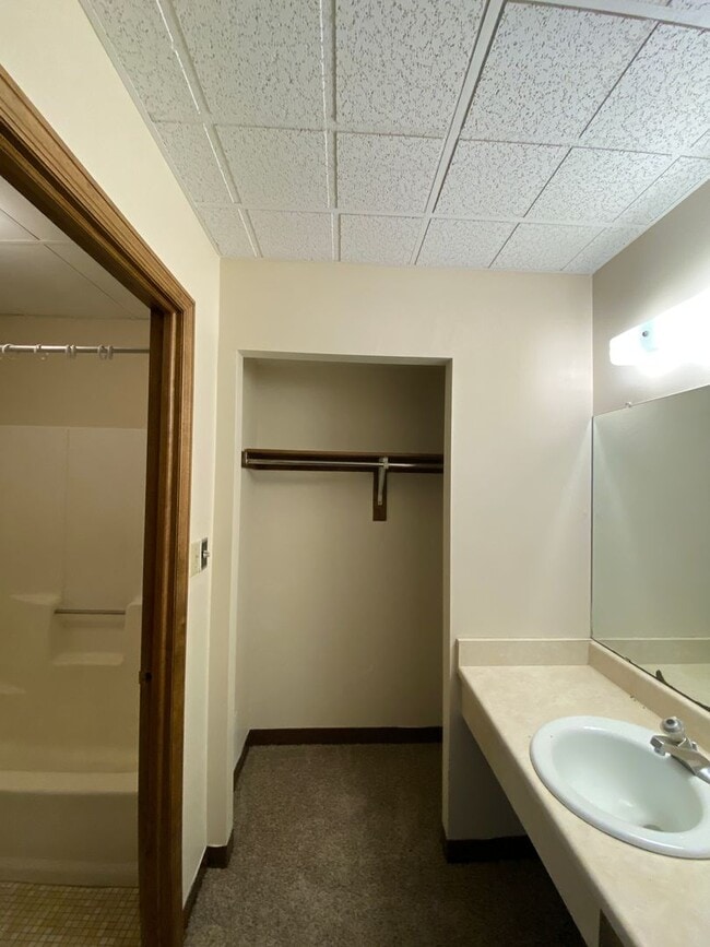 Interior Photo - 1233 Marshall / 1222-36 Cass