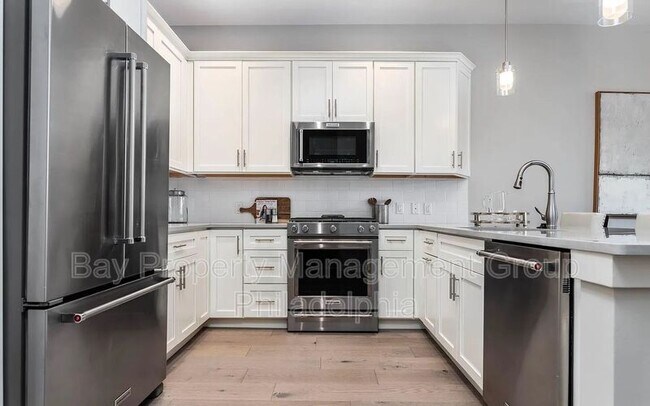 Building Photo - 575 S Goddard Blvd