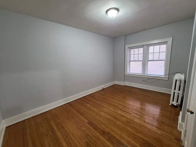Building Photo - 693 Park Ave