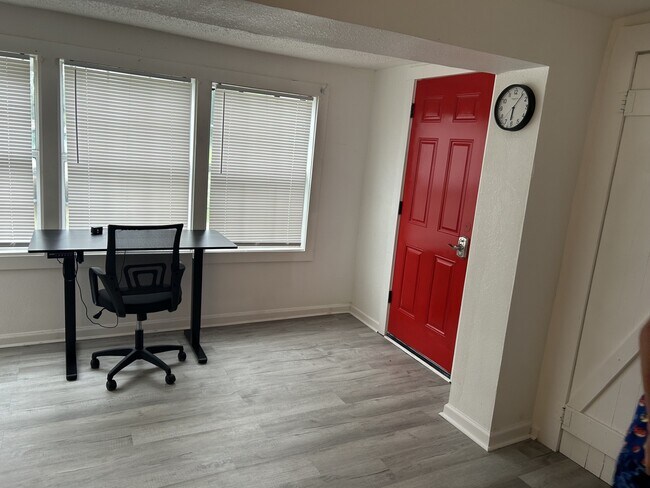 Foto del edificio - 4400 Lillian Hwy