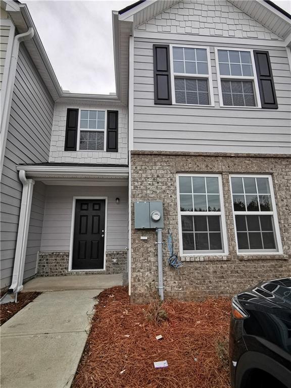 Building Photo - 2550 Piering Dr