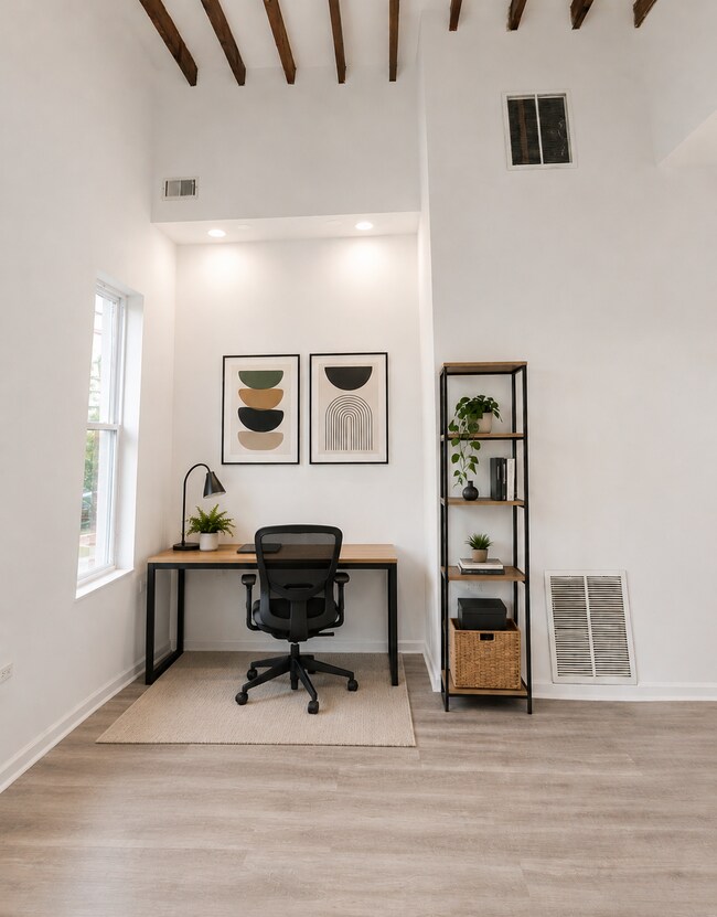 Foto del edificio - 3621 S Winchester Ave