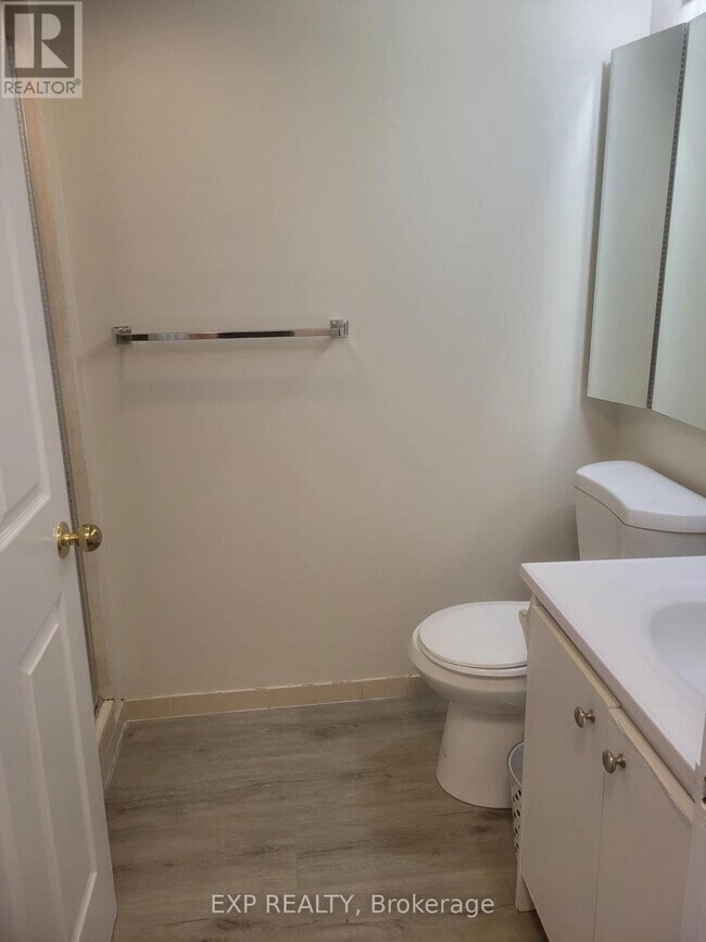 Photo du bâtiment - 285 Enfield Pl