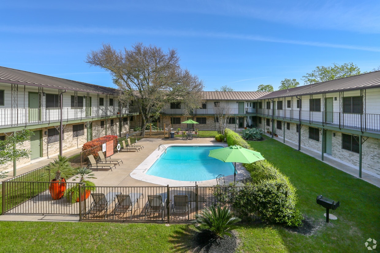 Shoal Creek North Apartments Austin