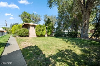 Building Photo - 1245 Plumas St