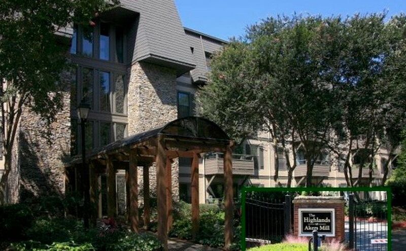 Primary Photo - 1217 Highland Bluff Dr S E