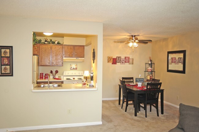 Foto del edificio - Lakes Of Greenbrier