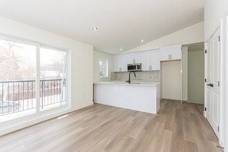 Building Photo - 15103-15196 96 Ave NW