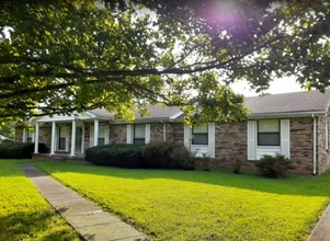 Building Photo - 476 Georgetown Rd