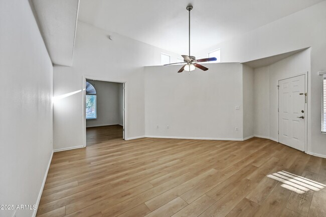 Building Photo - 17017 N 12th St
