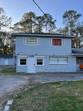 Building Photo - 2052 Navaho Ave