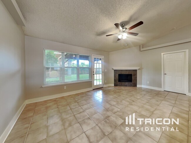 Building Photo - 2169 Khaki Ct