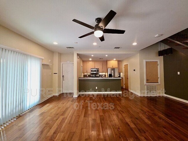 Building Photo - 503 Swanee Dr