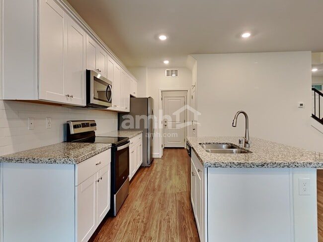 Building Photo - 8110 Inhibition Ct