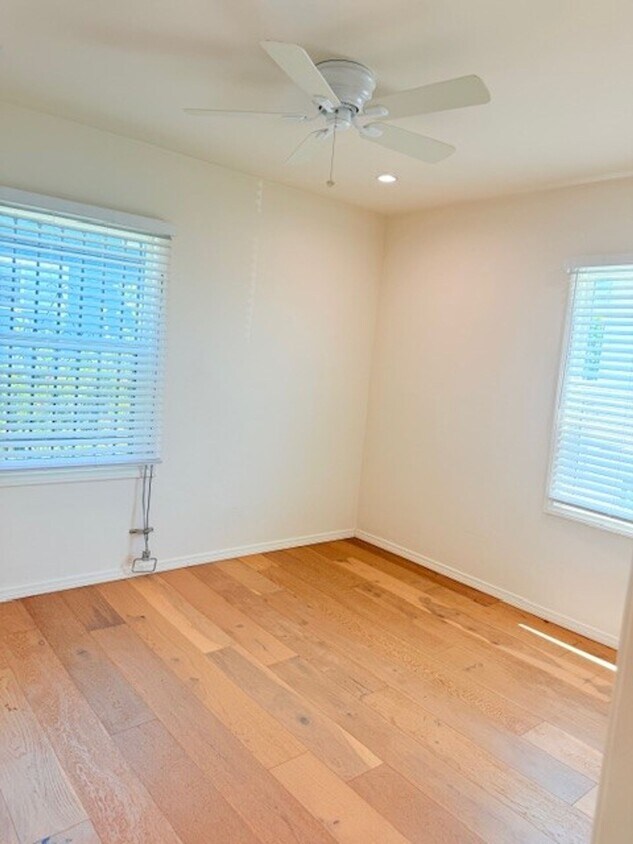 Primary Photo - 1/2 OFF FIRST MONTH! BEAUTIFUL & SPACIOUS ...