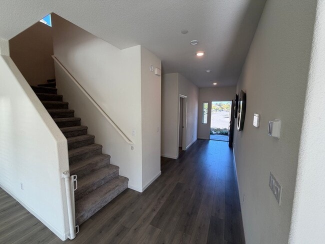 Building Photo - 4 bedroom | 3 bathroom | Single family home in Natomas