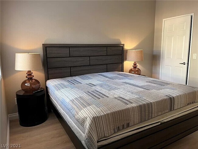 Foto del edificio - 5130 S Jones Blvd